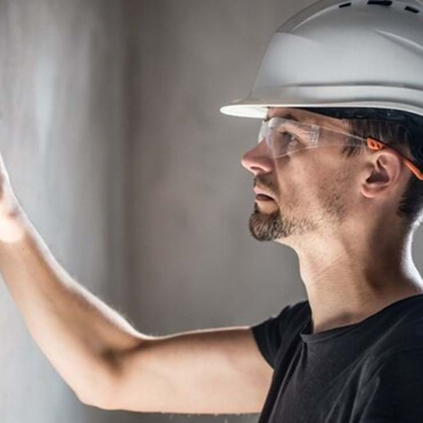 8 TIPS FOR SAFELY USING A POWER BOARD