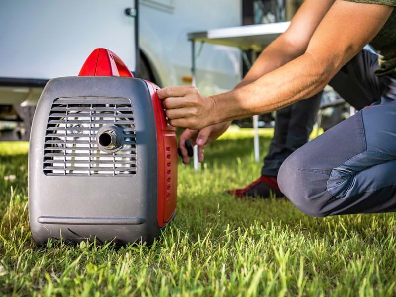 How Electricity Can Be Sourced Reliably on a Campsite