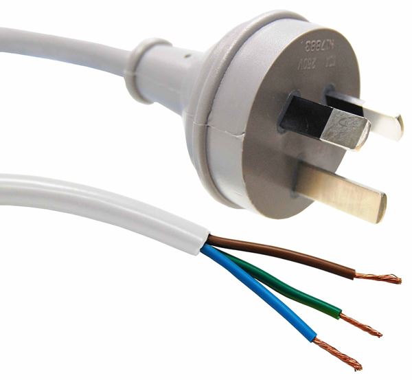 CDY Dynamix 3M 3P Plug to bare end 10A WH