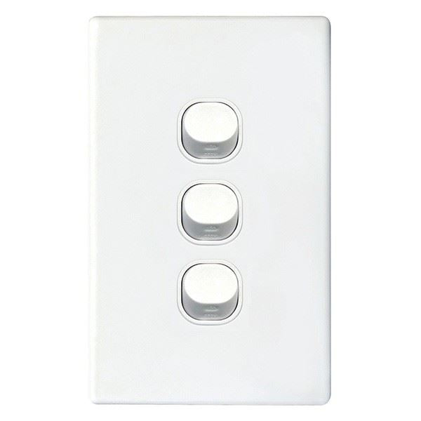 Tradesave 16A 2-Way Vertical 3 Gang Switch Moulded In Flame Resistant