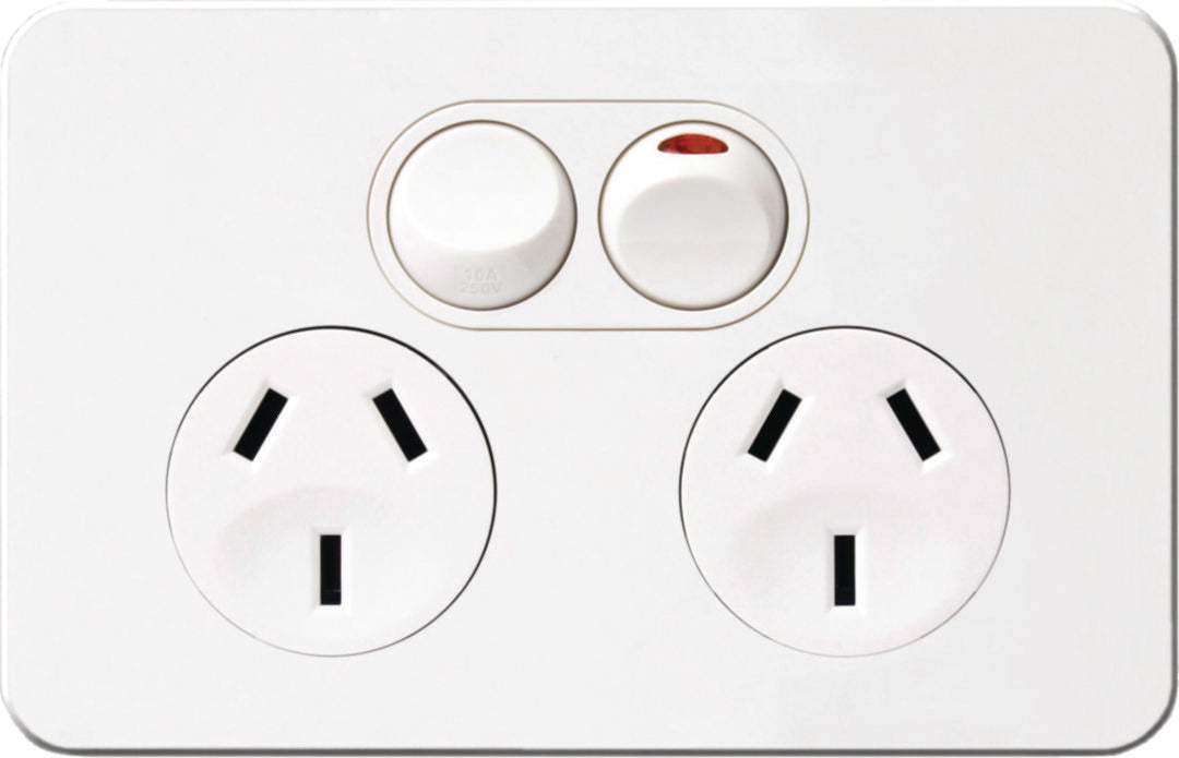 Hager Silhouette 10A Twin Socket Horz+ Shutter Matt White