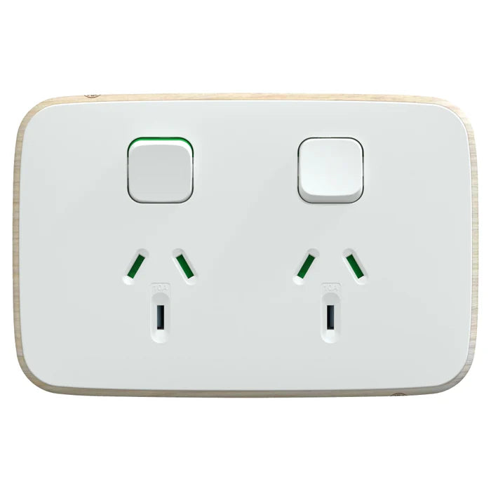 Iconic Socket Sw Horiz Twin 10A 230/240V Arctic White