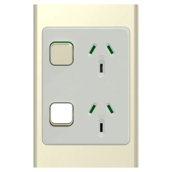 Iconic Socket Sw Vert Twin 10A 230/240V Crowne