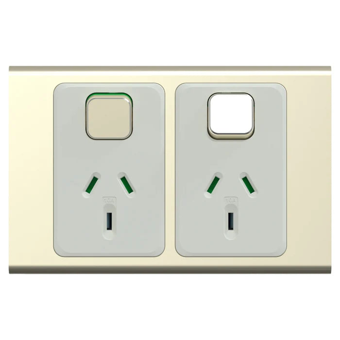 Iconic Socket Sw Horiz Twin 10A 230/240V Crowne