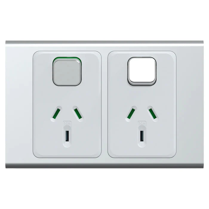 Iconic Socket Sw Horiz Twin 10A 230/240V Silver