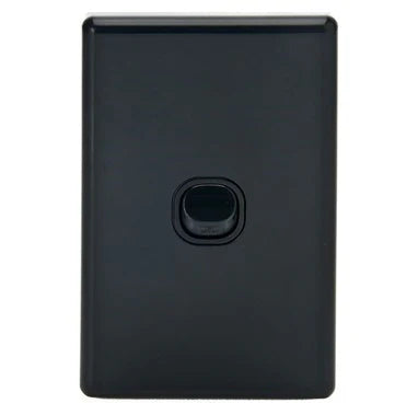 Tradesave Sleek 16A 2-Way Vertical 1 Gang Switch. Flame Resistant. Matt Black