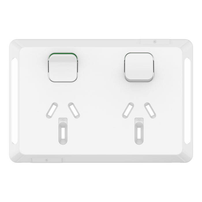 Iconic Skin Socket Sw Horiz Twin 10A 250V XW