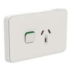 Iconic Skin Socket Horiz Single 10A 250V WY
