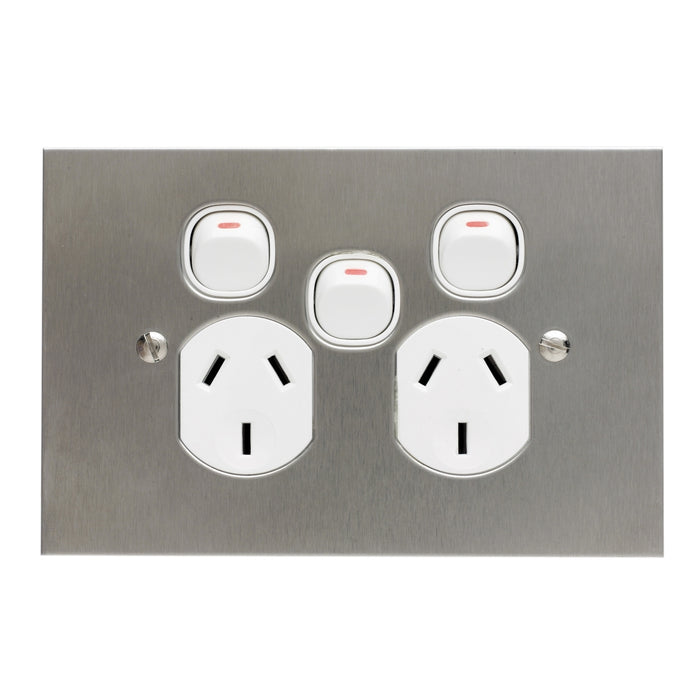 Clipsal ASSEMBLY SWITCH SOCKET BSL25XA-WE