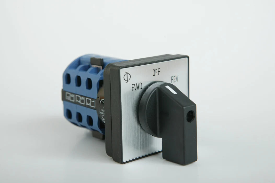 K&N Switch reversing 3PH 20A