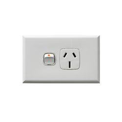 Legrand HPM Single outlet 15A horizontal