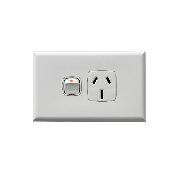 Legrand HPM Single outlet 15A horizontal