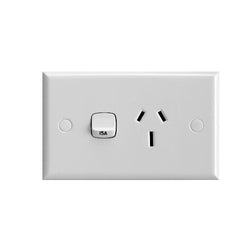 Legrand HPM Single outlet 15A horizontal