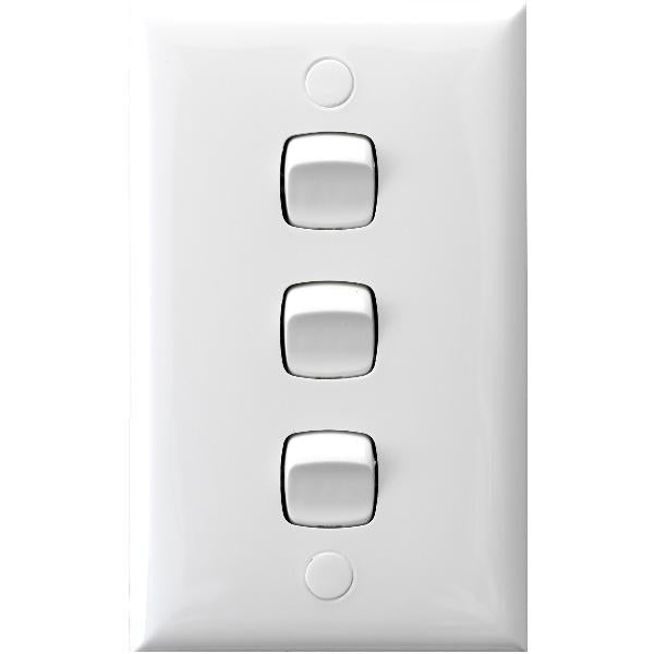Legrand HPM Triple gang 10A