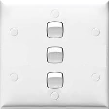 Legrand HPM Triple gang 10A 114mm square