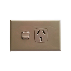 Legrand HPM Single outlet 25A horizontal W