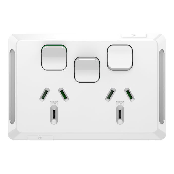 Iconic Socket Sw Horiz Twin 1Ex20A 10A250V XW