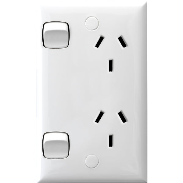 Legrand HPM Double outlet 10A vertical