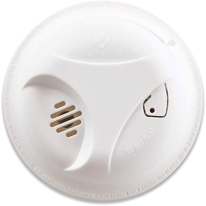 First Alert Smoke Detector C/W Alkaline Battery with Silence