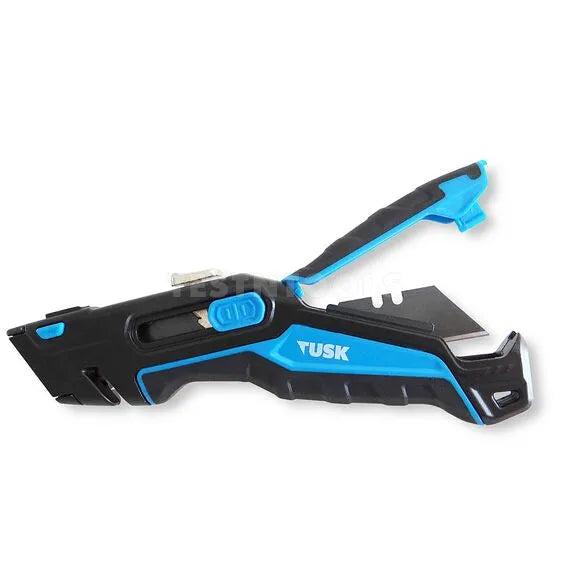 Tusk Retractable Utility Knife With 3pcs Blades