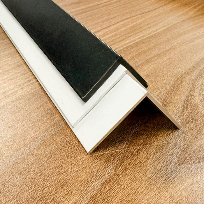 Balcom TERM ANGLE 16MM BK